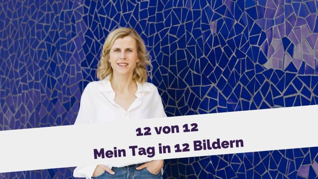 Frau vor gekachelter Wand mit Titel 12von12