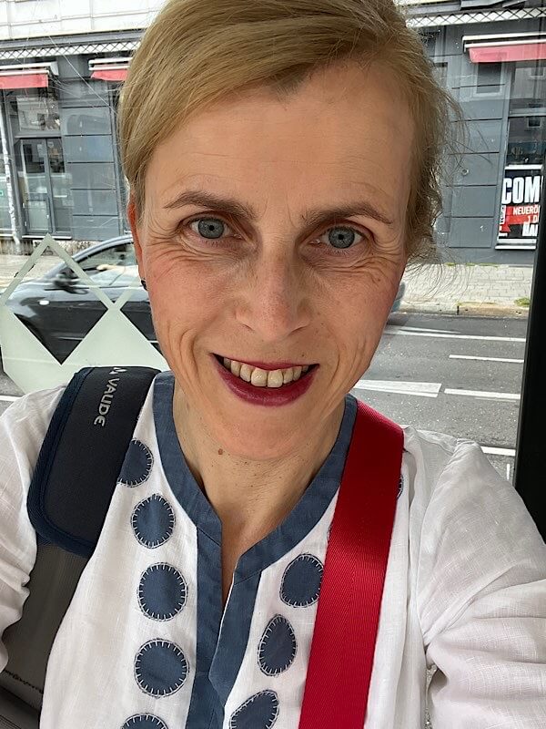 Frau