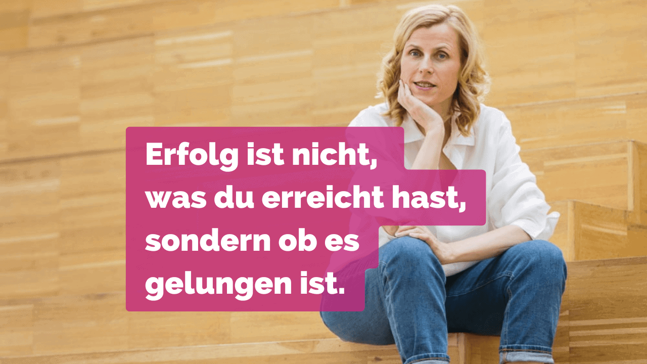 Frau auf der Treppe